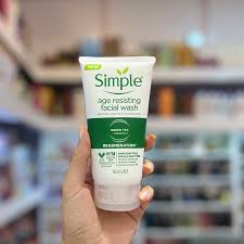 ژل شستشوی صورت ضد پیری سیمپل مدل Age Resisting